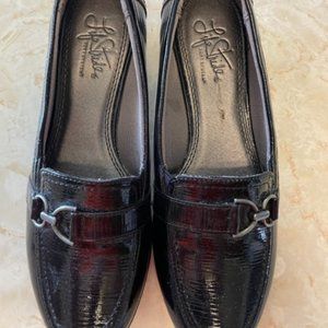 Life Stride Black flats, sz 8